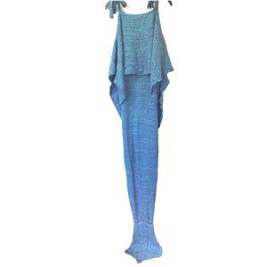 NWOT Mermaid Tail Crocheted Blanket